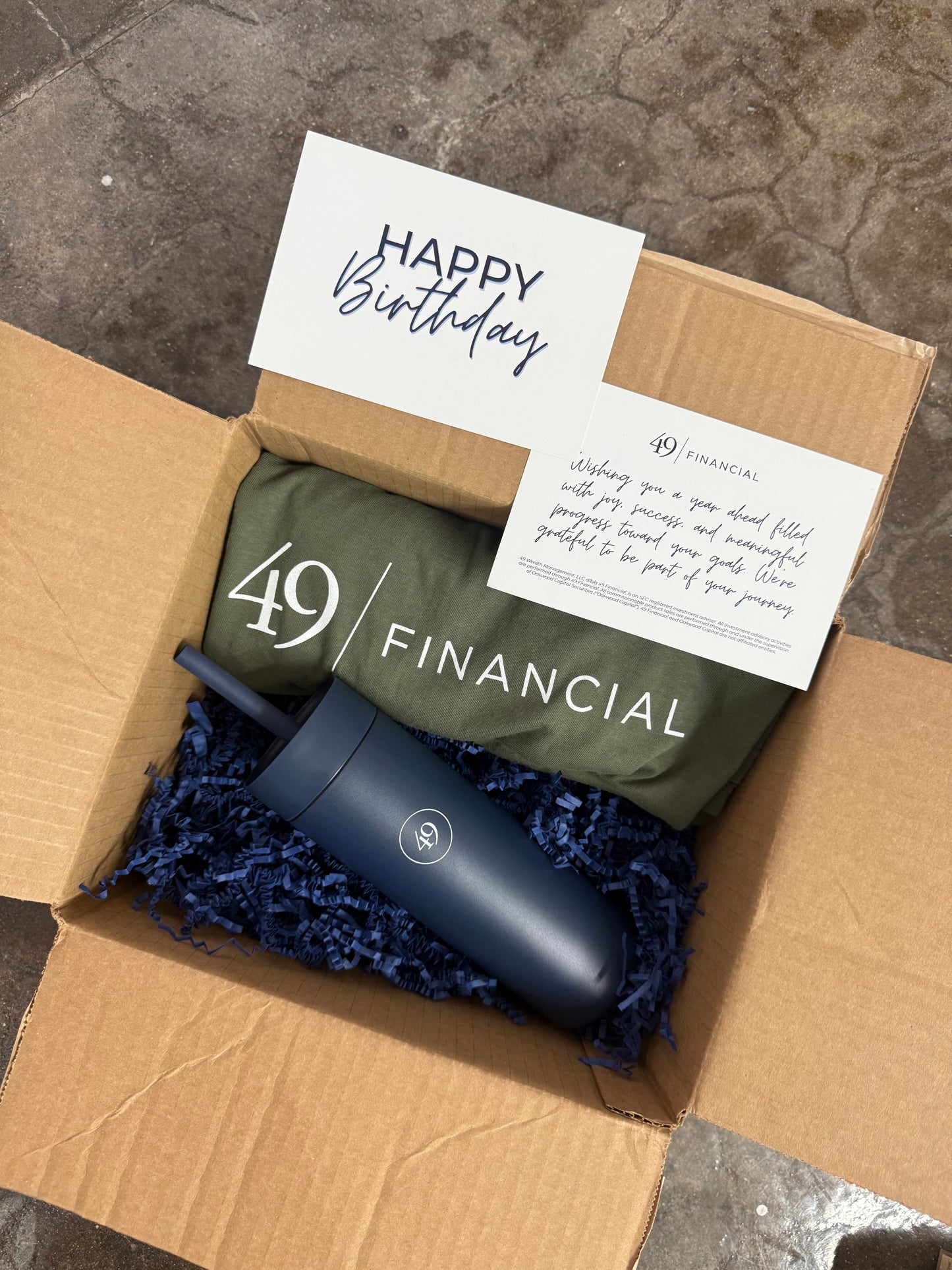 Comfort Color T-Shirt + Miir Sipper Cup Box