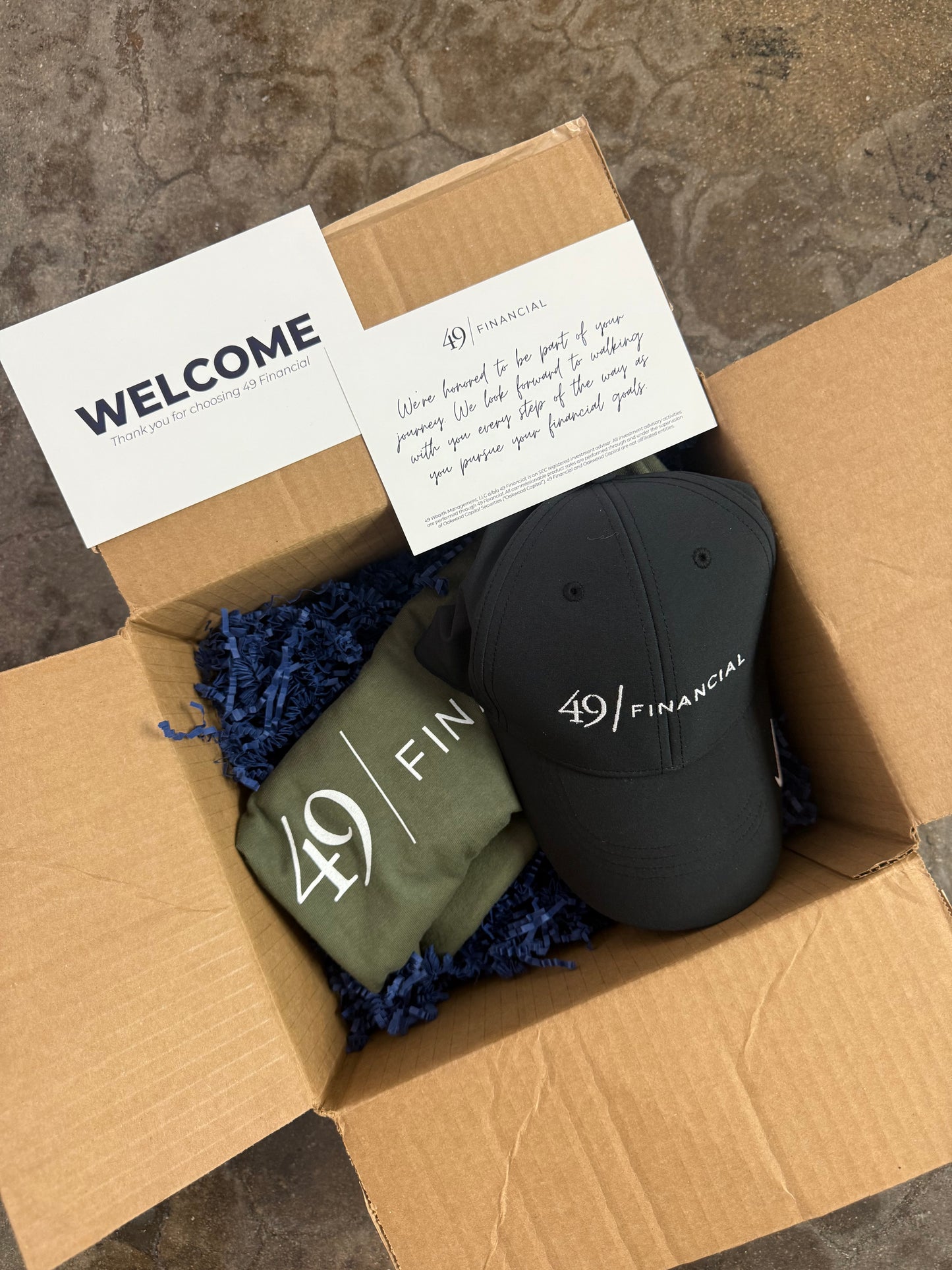 Comfort Color T-Shirt + Nike Hat Box