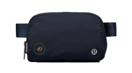 Private Wealth Client | Lulu "Everywhere Belt Bag 1L" | Navy